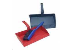 Pelle à poussière détectable